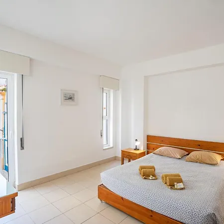 Edificio Sequeira - Local By Umbral Daire Albufeira