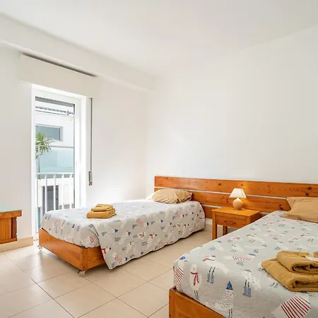 Edificio Sequeira - Local By Umbral *