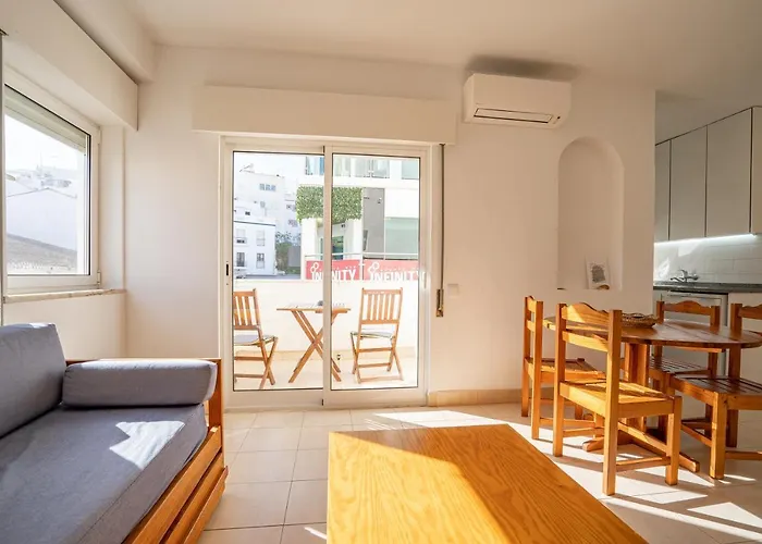 Edificio Sequeira - Local By Umbral Apartment