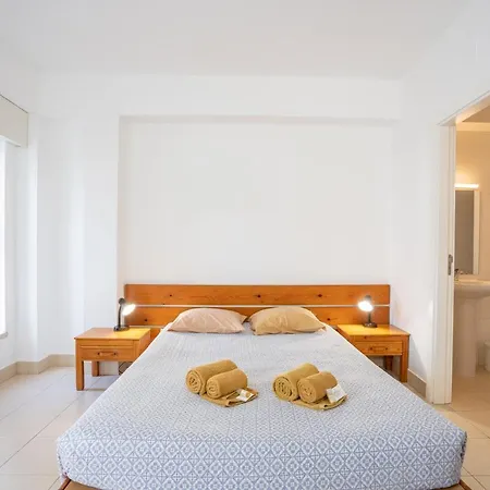 Edificio Sequeira - Local By Umbral * Albufeira