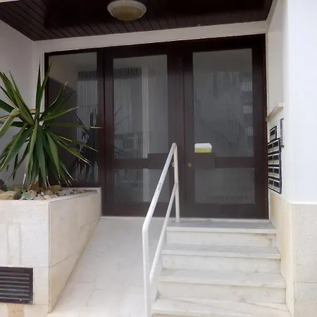 Edificio Sequeira - Local By Umbral *