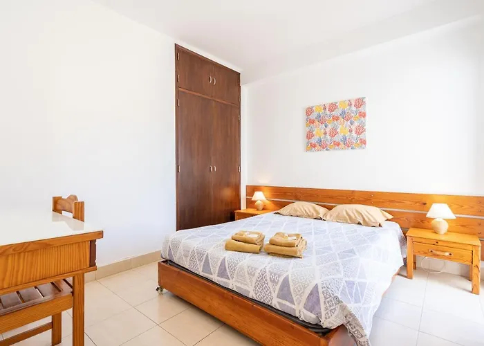 Edificio Sequeira - Local By Umbral